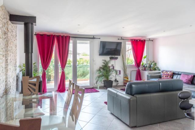 Residence Groupama Lyon Мезье Экстерьер фото